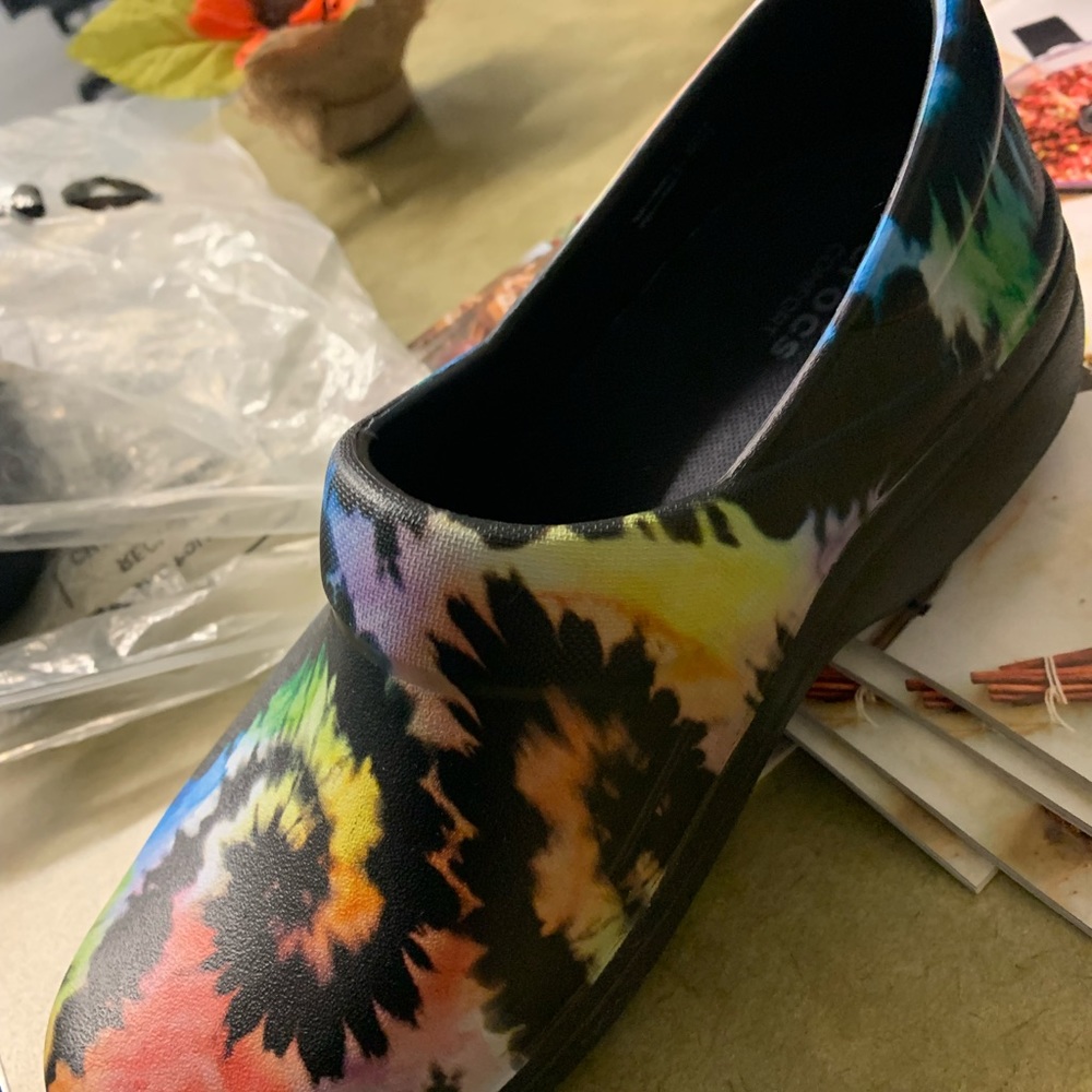 Crocs Clogs Multi Color In Great Condition. Worn … - image 4